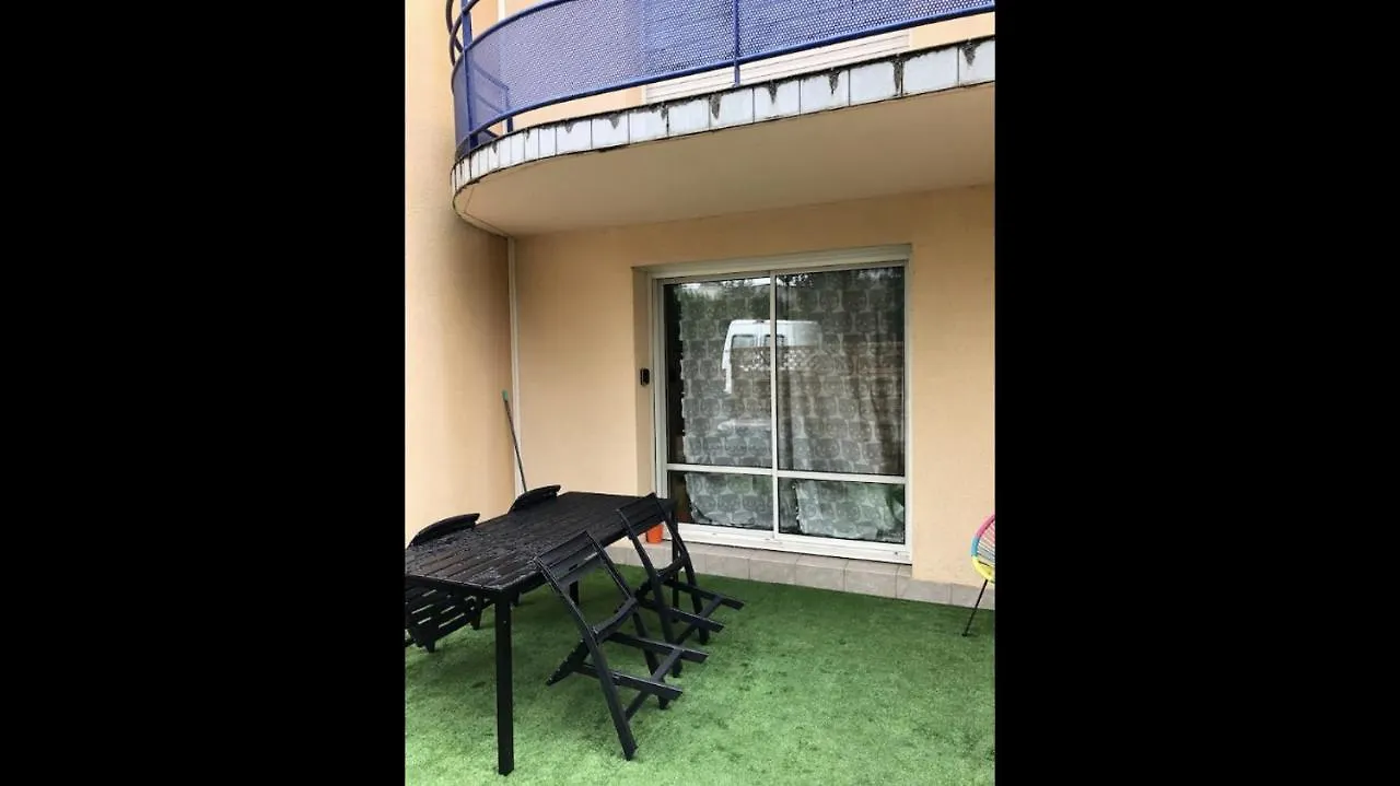 Charmant T2 De 45M2 - Parking Prive - Terrasse- Linge Inclu- Proche Vannes Saint-Avé 0*,  Γαλλία